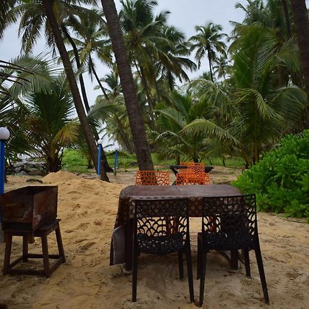 Blue Water Beach Homestay - Private Beach Dh Kalyānpur Esterno foto